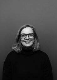https://staging.posturepeople.co.uk/wp-content/uploads/2023/03/Jo-serious.jpg
