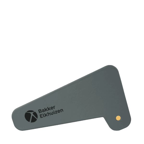 This ergonomic foot rest has been designed by Bakker Elkuizen to improve comfort and circulation while sitting.